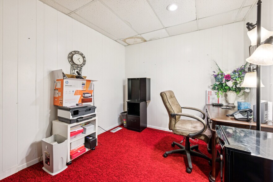 More Photos Of 510 W Broad St, Palmyra Religious Facility For Sale