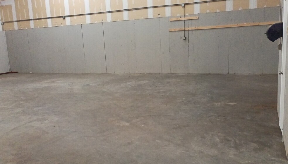 More Photos Of 14310 Auto Park Way, Houston Unknown For Lease