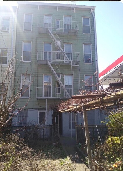 More Photos Of 1111 47th Rd, Long Island City Multifamily For Sale