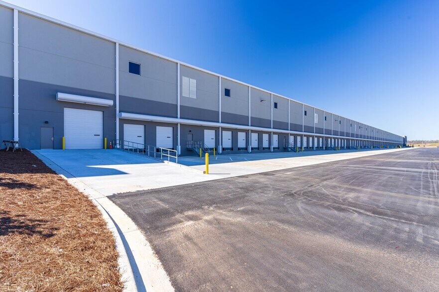 More Photos Of 159 Commerce Logistics Dr, Commerce Unknown For Lease
