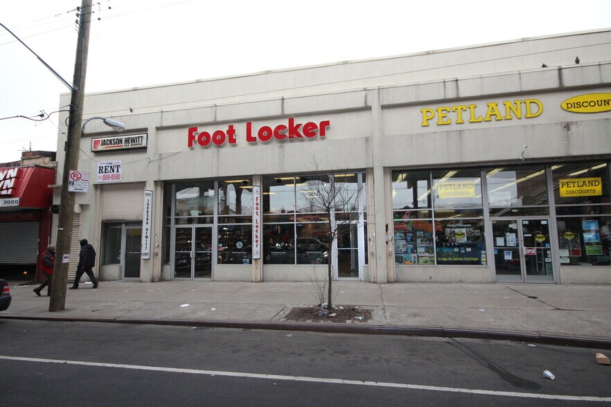 More Photos Of 3965 White Plains Rd, Bronx Freestanding For Lease