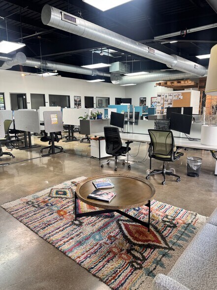 More Photos Of 2815 Manor Rd, Austin Loft Creative Space For Lease