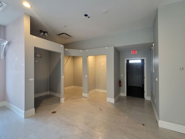 More Photos Of 951 Market St, Fort Mill Storefront Retail Office For Lease