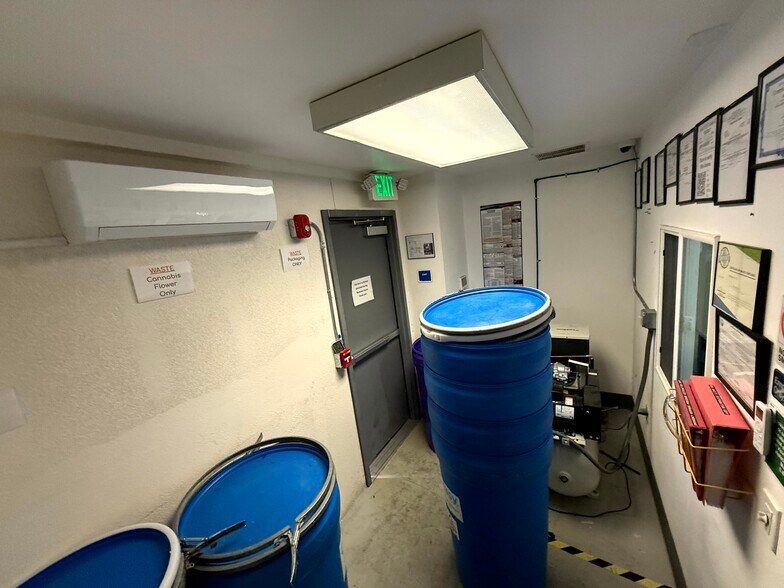 More Photos Of 1447 Santa Fe Ave, Long Beach Manufacturing For Sale
