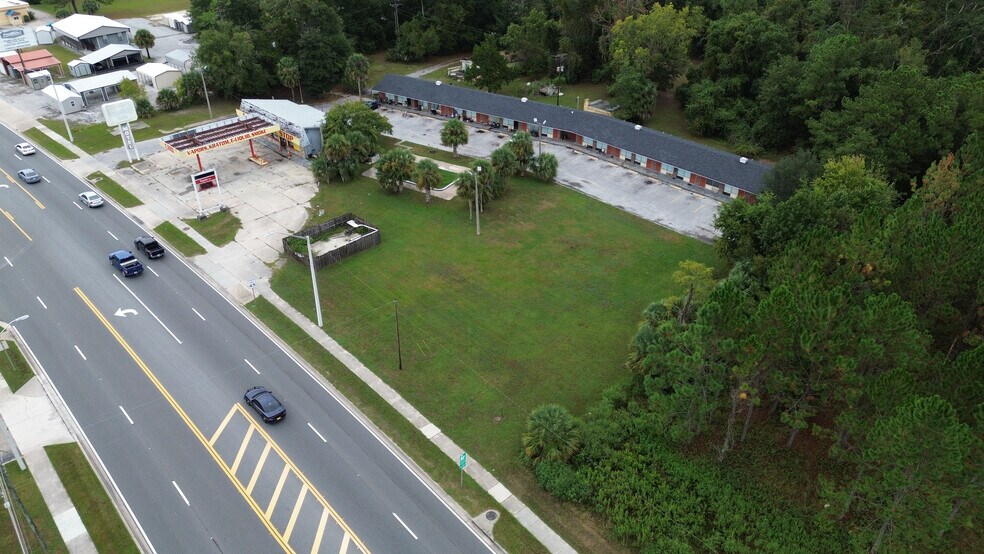 More Photos Of 3816 W Us-90, Lake City Convenience Store For Sale