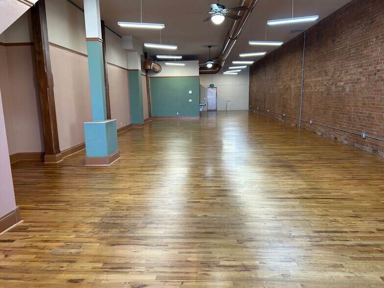 More Photos Of 308 S Union Ave, Pueblo Storefront Retail Residential For Lease
