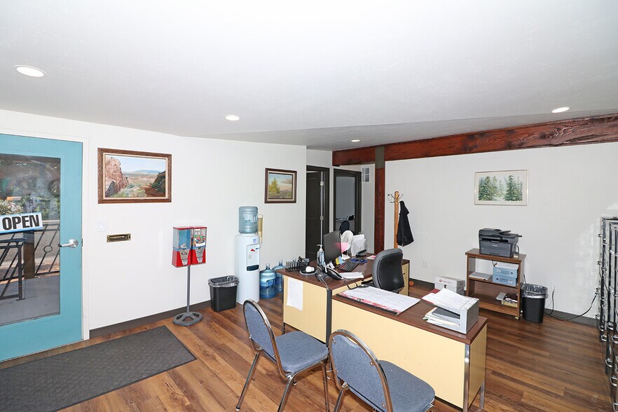 More Photos Of 403 Kennedy Ave, Grand Junction Medical For Sale