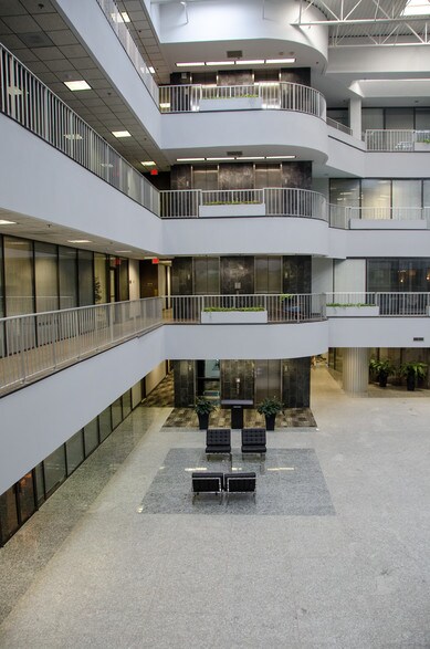 More Photos Of 2900 Wilcrest Dr, Houston Office For Lease