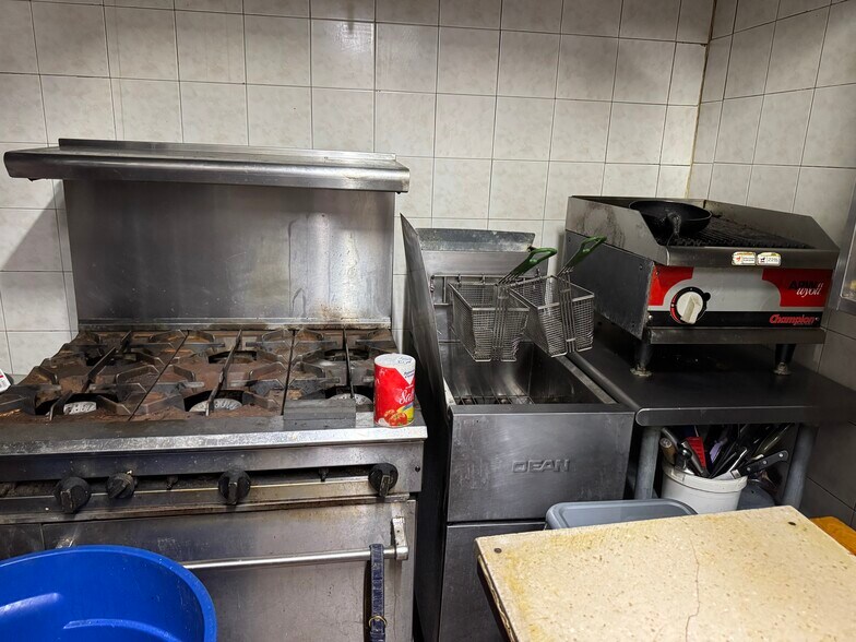 More Photos Of 294 Broadway, Brooklyn Apartments For Sale