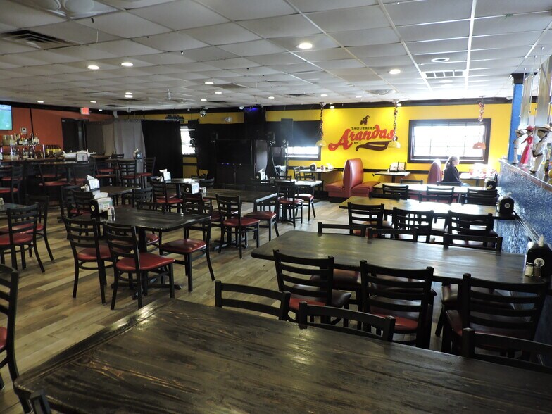 More Photos Of 2828 Southmore Ave, Pasadena Restaurant For Lease