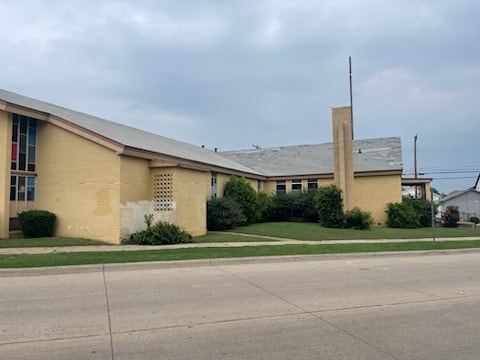 More Photos Of 2108 McKinley Ave, Fort Worth Religious Facility For Sale