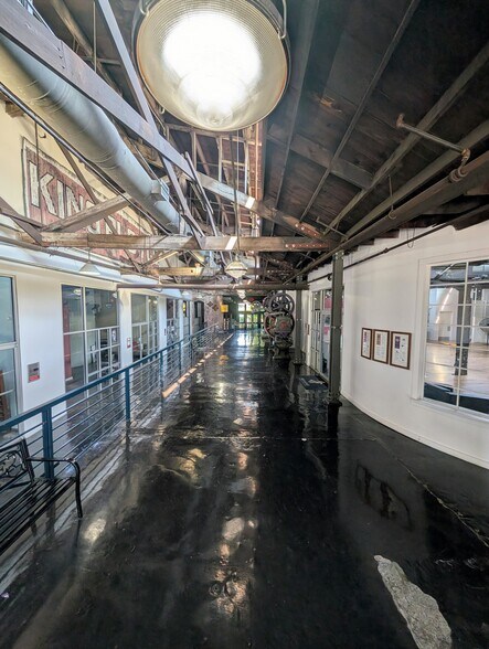 More Photos Of 887 W Marietta St NW, Atlanta Loft Creative Space For Lease