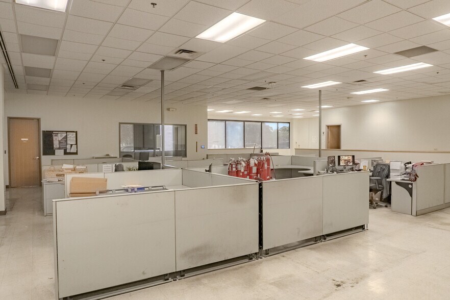 More Photos Of 4611 Wiseman Blvd, San Antonio Manufacturing For Sale