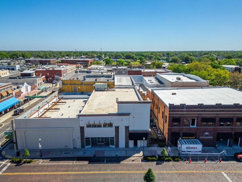 More Photos Of 106-109 N Evers St, Plant City Medical For Lease
