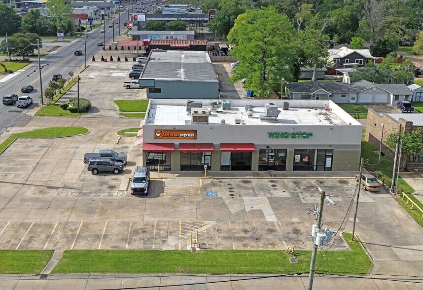 Primary Photo Of 2950 Ryan St, Lake Charles General Retail For Sale
