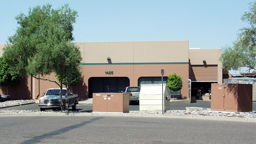 More Photos Of 1402 N 26th Ave, Phoenix Warehouse For Lease