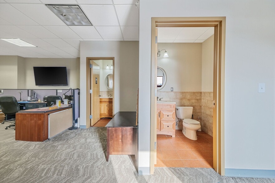 More Photos Of 1815 128th St, College Point Manufacturing For Sale