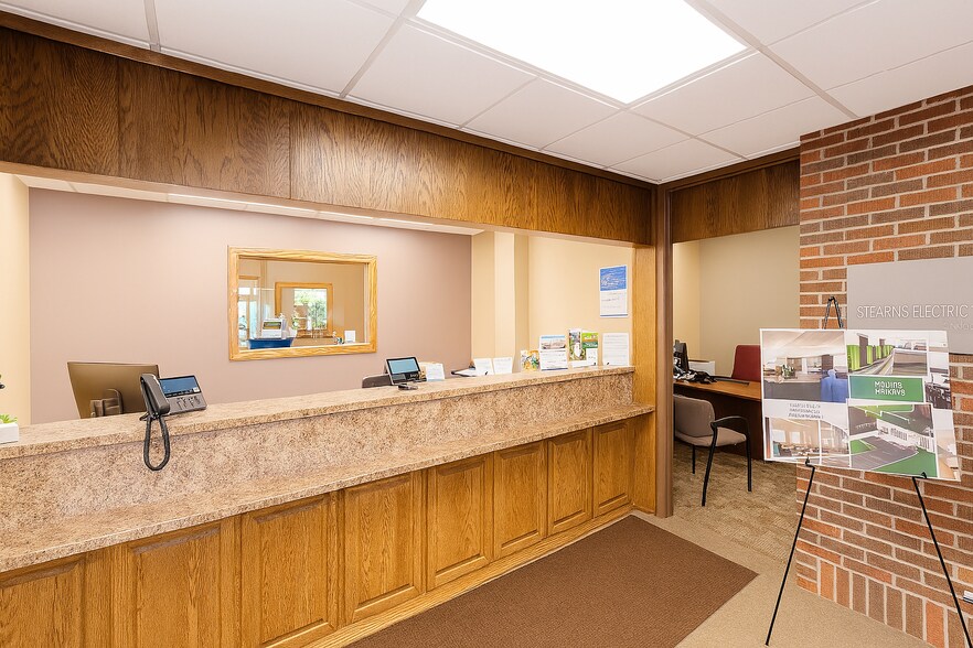 More Photos Of 900 Kraft Dr SE, Melrose Light Distribution For Lease