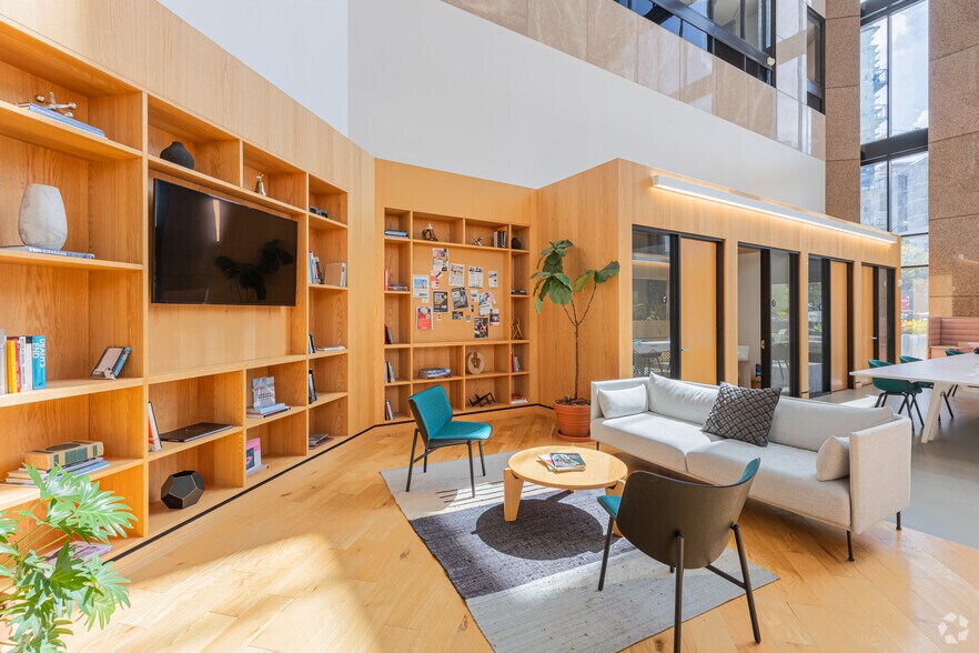 More Photos Of 1420 Kettner Blvd, San Diego Coworking Space