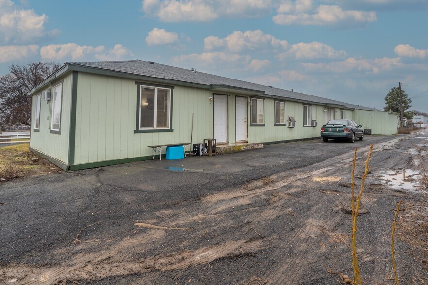 More Photos Of 68 W Hwy 28, Soap Lake Apartments For Sale