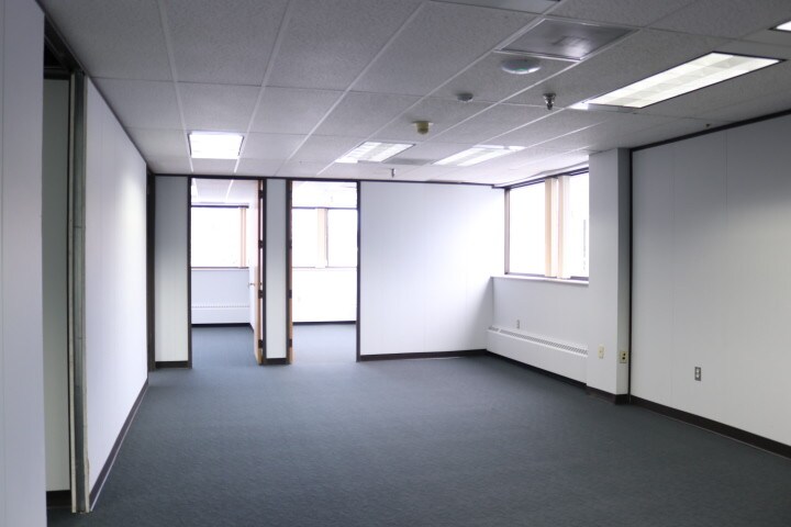 More Photos Of 98 Vanadium Rd, Bridgeville Flex For Lease