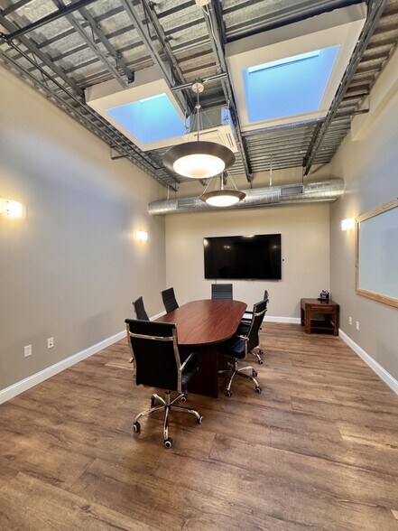 More Photos Of 60 Pleasant St, Ashland Flex For Lease