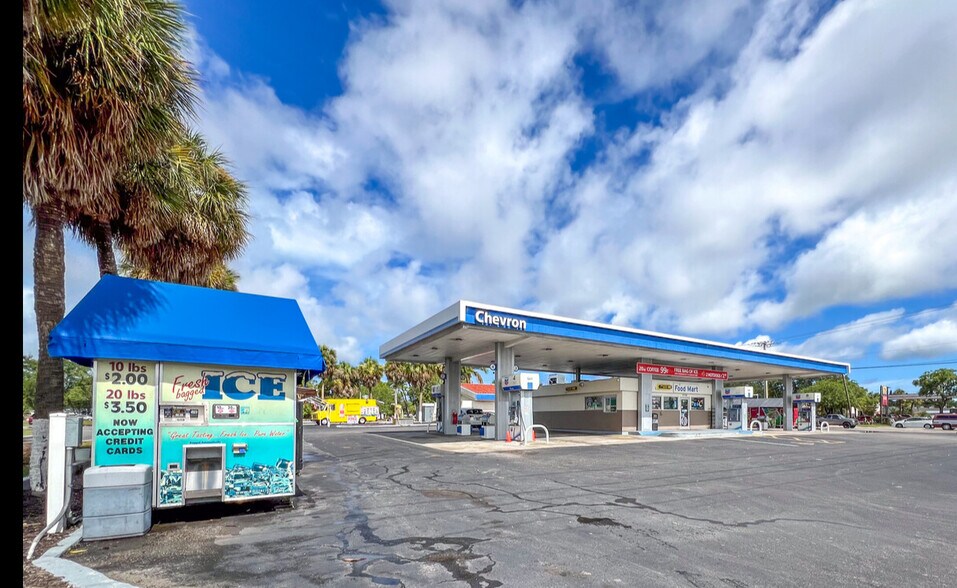 More Photos Of 5704 14th St W, Bradenton Convenience Store For Sale