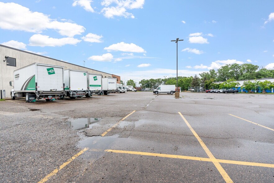 More Photos Of 2905 Lexington Ave S, Eagan Flex For Sale