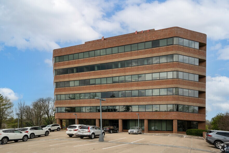 Primary Photo Of 3050 Chain Bridge Rd, Fairfax Office For Lease
