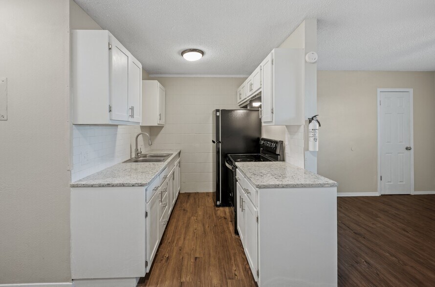 More Photos Of 17 W 31st St, San Angelo Apartments For Sale