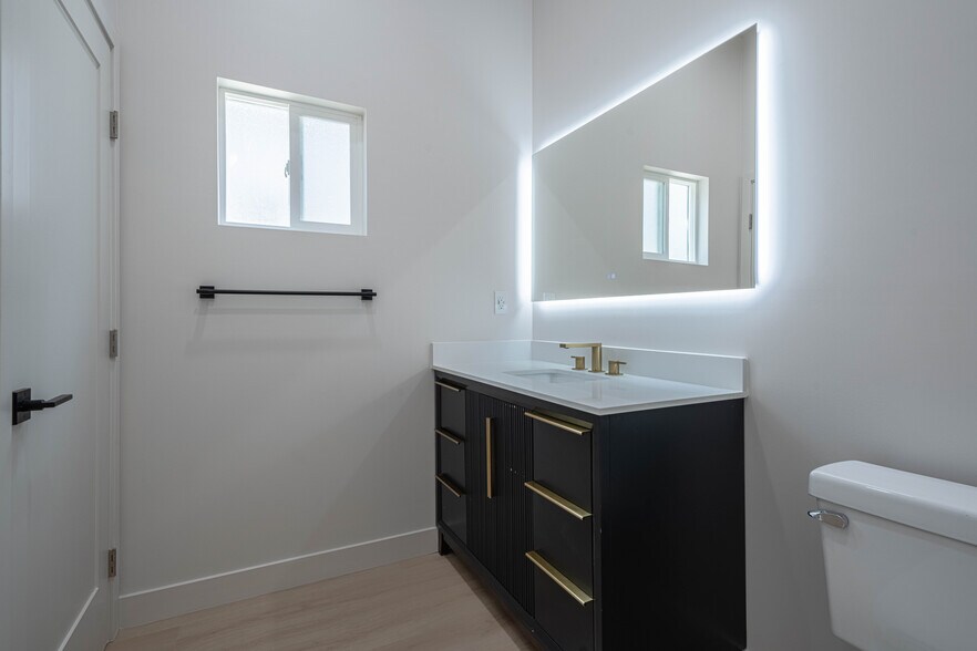 More Photos Of 987 Harcourt Ave, Seaside Multifamily For Sale