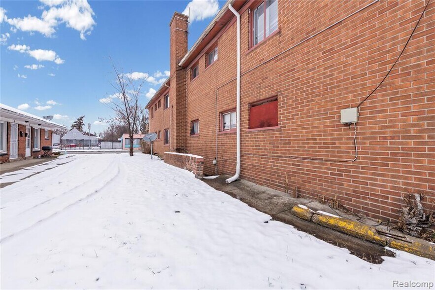 More Photos Of 14801 Joy Rd, Detroit Apartments For Sale