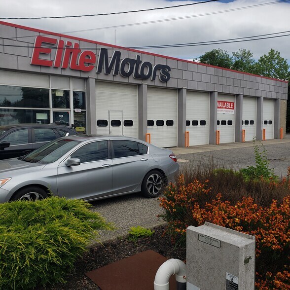 Primary Photo Of 125 46, Lodi Auto Repair For Lease