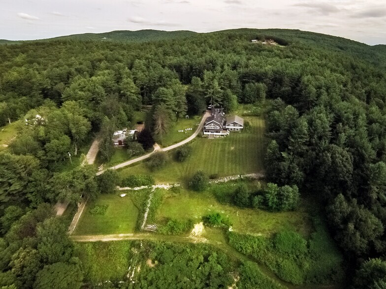 More Photos Of 136 Stewart Rd, Eaton Center Hotel For Sale