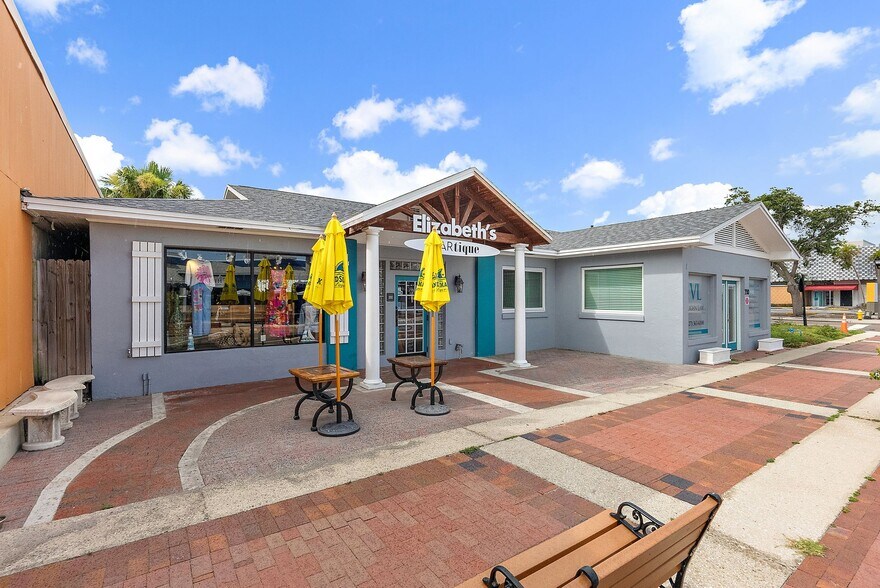 More Photos Of 350 Corey Ave, Saint Pete Beach Office For Sale