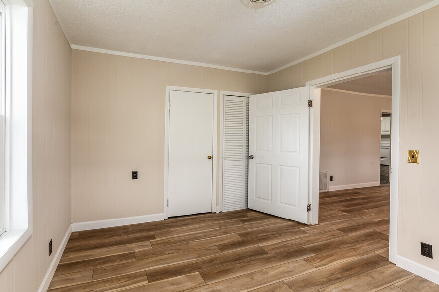 More Photos Of 53 Private Road 1M, De Soto Land For Sale