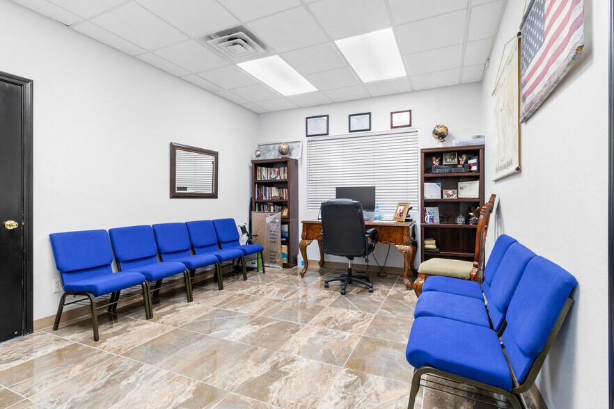 More Photos Of 2032 Orchid Ave, McAllen Office Residential For Sale