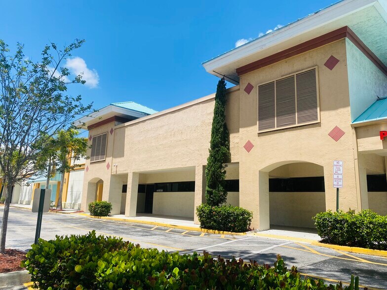 More Photos Of 1011-1219 S Federal Hwy, Deerfield Beach Unknown For Lease