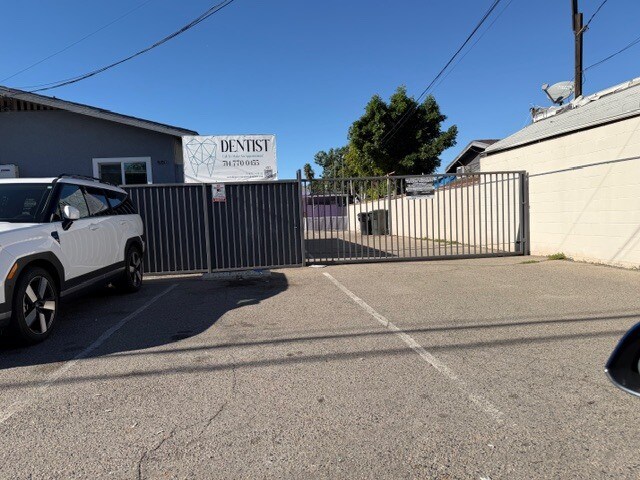 More Photos Of 504 S Harbor Blvd, Fullerton Freestanding For Sale