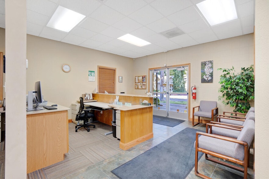 More Photos Of 222 Court St, Woodland Office For Sale