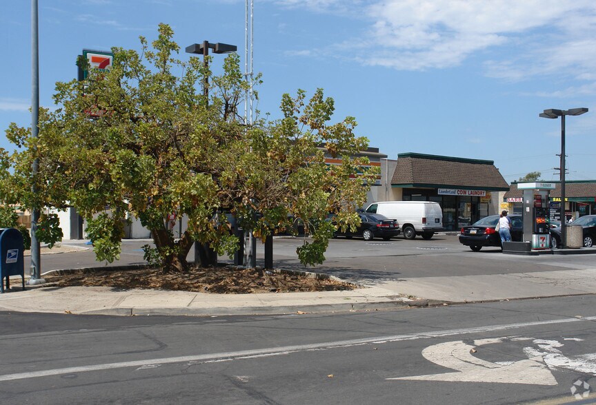 More Photos Of 3603 College Ave, San Diego Freestanding For Sale