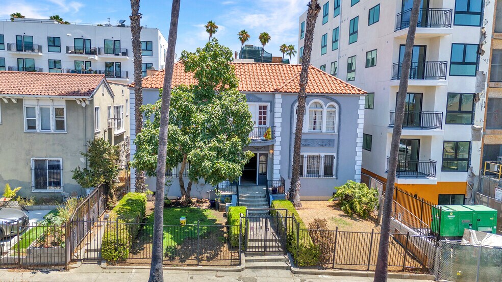Primary Photo Of 932 S Mariposa Ave, Los Angeles Apartments For Sale