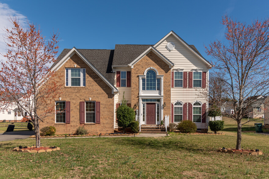 Primary Photo Of 2137 Lindsey Gabriel Dr, Henrico Apartments For Sale