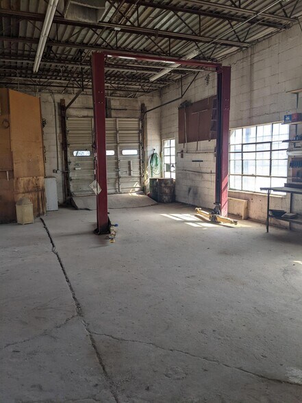 More Photos Of 1809 W Picacho Ave, Las Cruces Auto Repair For Lease