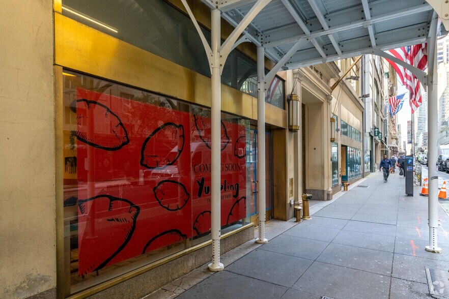 More Photos Of 16 E 52nd St, New York Office For Lease