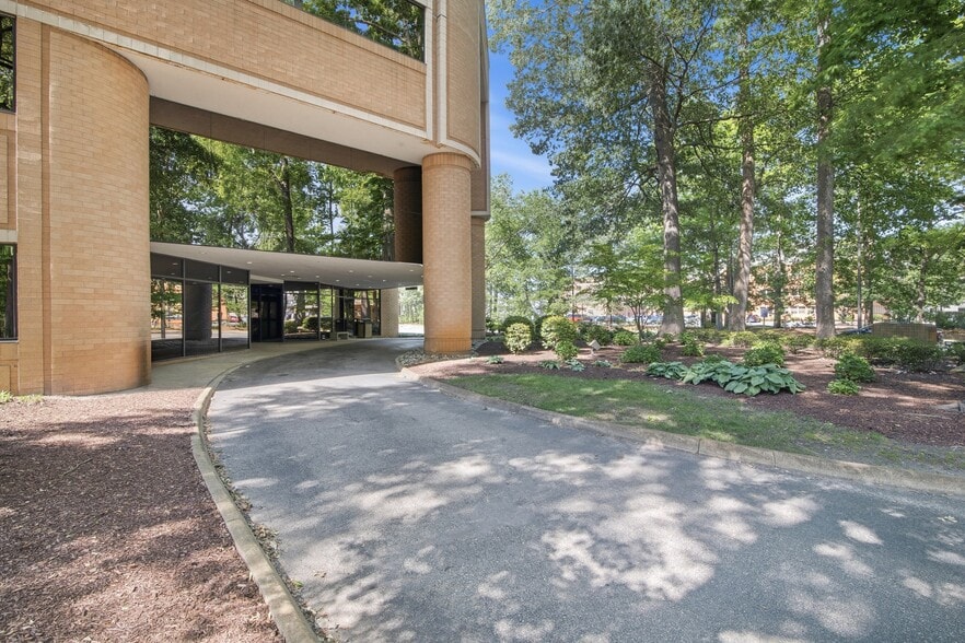 More Photos Of 300 Medical Pky, Chesapeake Medical For Lease