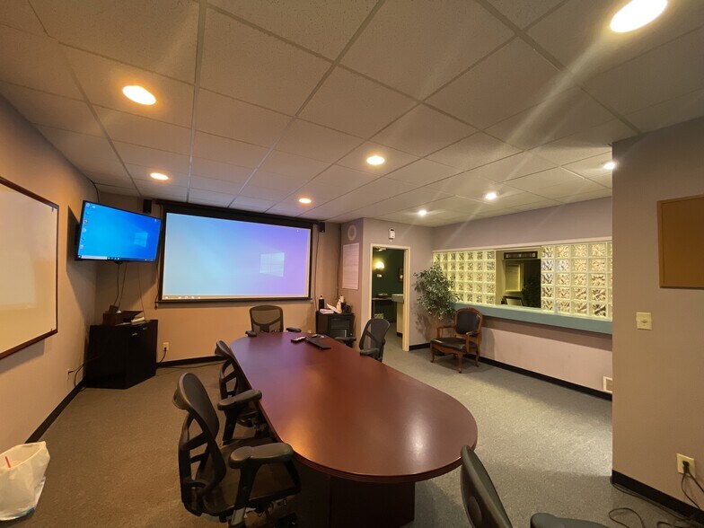 More Photos Of 1309 Milstead Ave NE, Conyers Medical For Lease