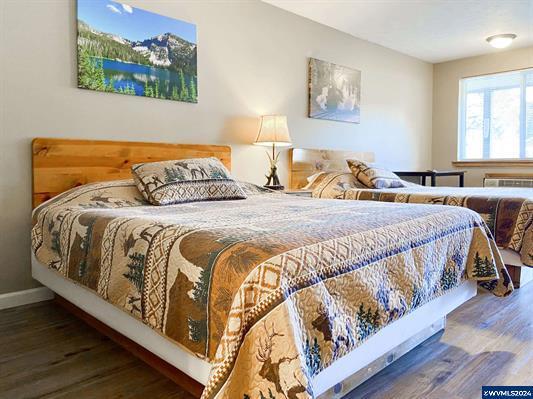 More Photos Of 179 S Mill St, Sumpter Hotel For Sale