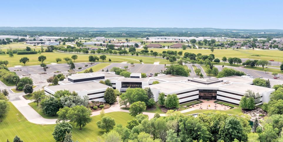 More Photos Of 1100 Employers Blvd, De Pere Office For Lease