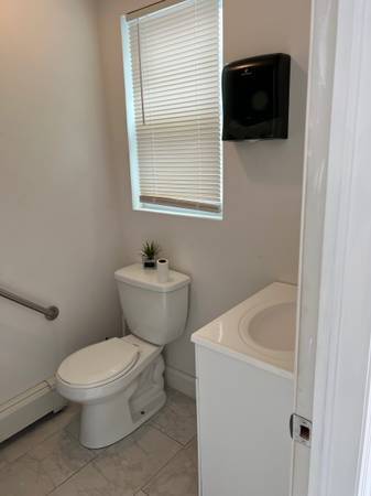 More Photos Of 764 Middle Country Rd, Selden Unknown For Lease